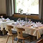 Gaestehaus Hochkoenig